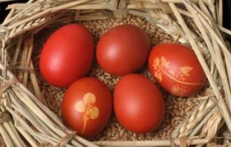 Ce le-au urat politicienii romanilor de Paste?