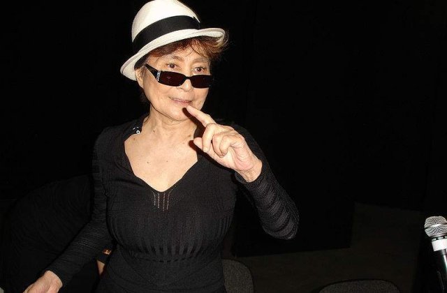 Yoko Ono, ambasadoare internationala a autismului