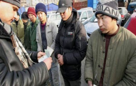 1.200 de retinuti, intr-o razie impotriva imigrantilor la Moscova
