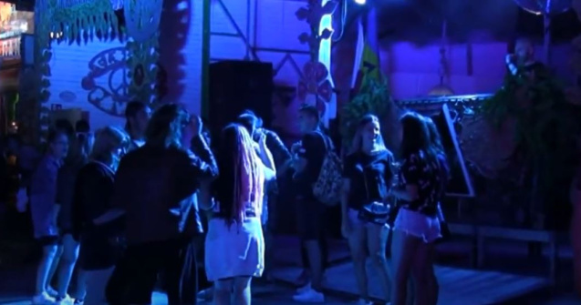 Alertă pe litoral din cauza unui nou tip de drog. Plajele sunt împânzite de cartușe goale de Funny gas