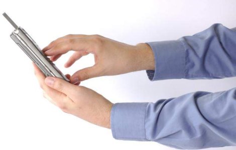 Actualizarea status-ului de pe Twitter, acum prin SMS