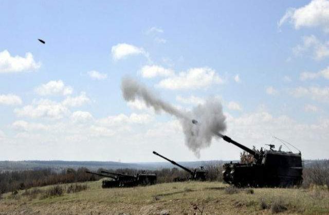 Turcia a bombardat pentru prima data pozitii jihadiste in Siria
