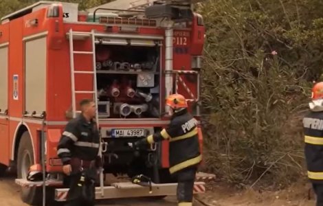 Grecia arde, pompierii români ajută. Presa elenă i-a elogiat pe eroii noștri veniți în flăcările iadului: „Sunt de pe altă planetă, au reflexe uimitoare”