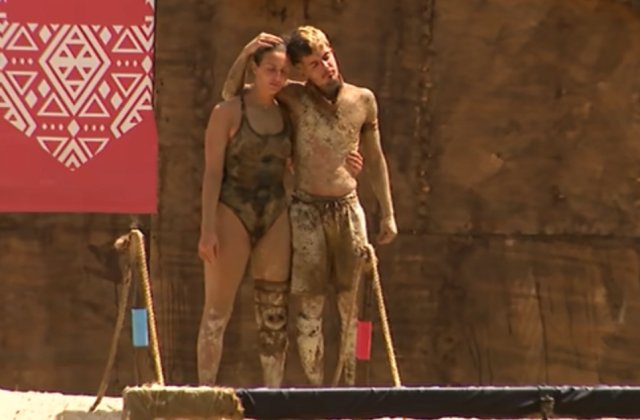 Ce scria în mesajul pe care l-a citit Zanni pe telefonul Anei Porgras: „Iubi, te rog...”