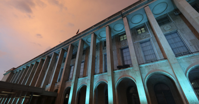 Guvernul urmează să adopte un proiect de hotărâre privind strategia militară a României