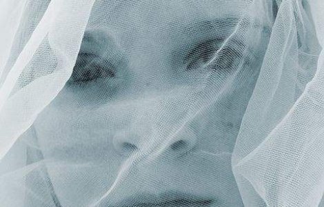 Facebook, acuzata ca nu ii apara pe copii de pedofili