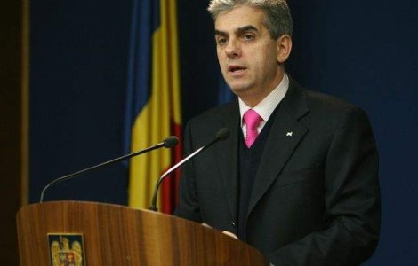 Cea mai noua gaselnita a lui Nicolaescu: Nu ai grija de sanatatea ta, platesti amenda!