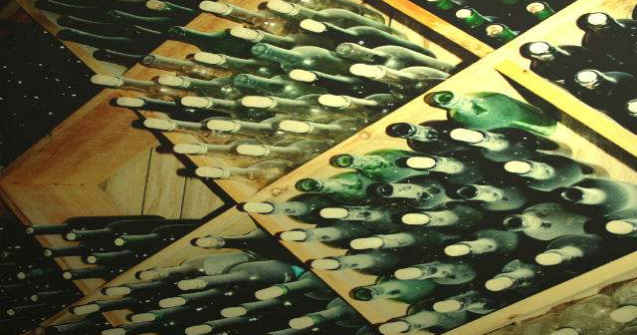 Un pahar de vin pe saptamana reduce sansele de a concepe un copil cu 33%