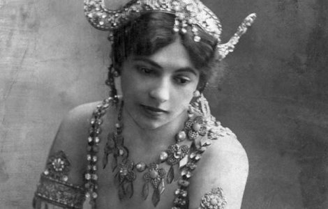 Barbat ucis intr-un incendiu care a distrus casa natala a spioanei Mata Hari