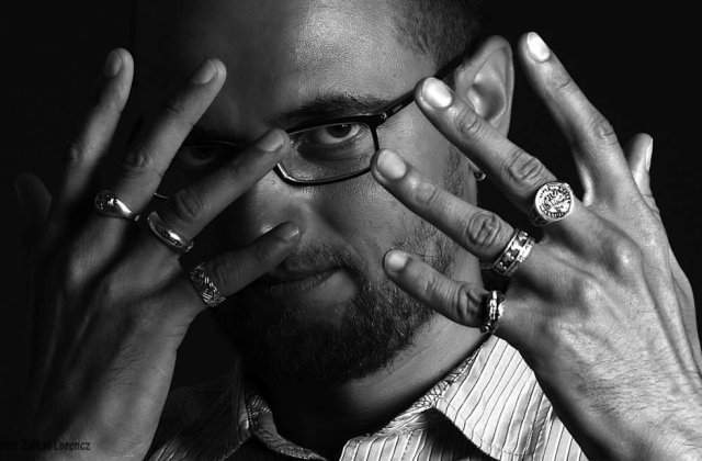 Intact nu scapa de scandal: Oreste pleaca de la Antena 2, "o cloaca morbida de securisti"