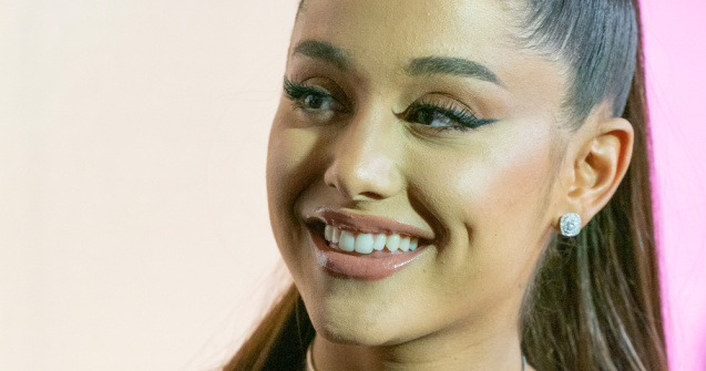  Top  Cele mai ciudate cadouri pe care vedetele le-au primit din partea fanilor