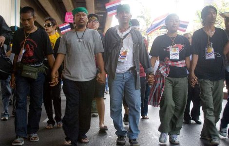 Confruntari violente in Thailanda