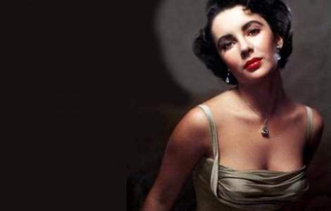 Elizabeth Taylor s-a logodit!