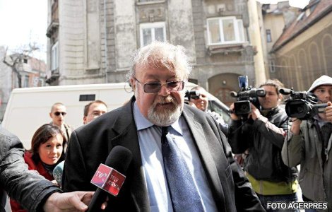 Judecatorul Costiniu a fost suspendat