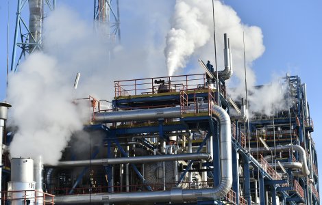 Importurile de țiței ale României au crescut cu aproape 26% în primul semestru din 2021