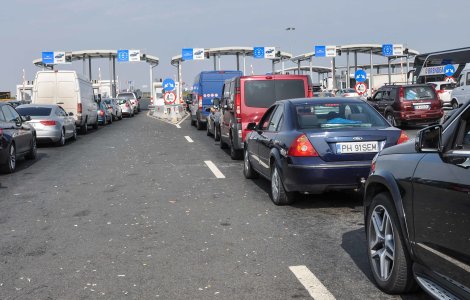 Momente tensionate la frontiere. Certificatul COVID-19, o grijă în plus pentru români