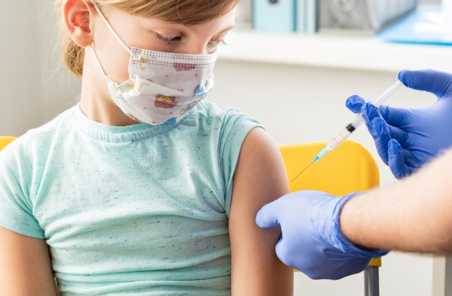 Italia a aprobat vaccinarea copiilor cu v&acirc;rsta &icirc;ntre 12 și 18 ani