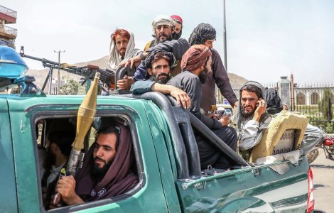 Afganistan: Talibanii anunță o „amnistie generală” pentru toți funcționarii publici