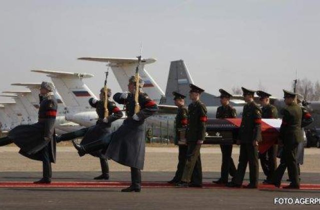 Inmormantarea cuplului Kaczynski va avea loc duminica