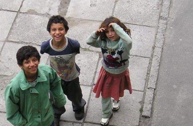 Traficantii de minori din Tandarei intra in arest