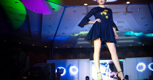 12 tinere, victime ale accidentelor rutiere, au defilat la o prezentare de modă