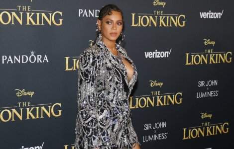  Top  CINCI vedete care au avut locuri de muncă obișnuite