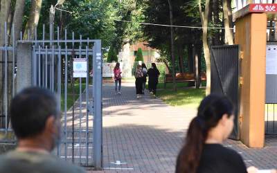 Idila nepermisă între o...