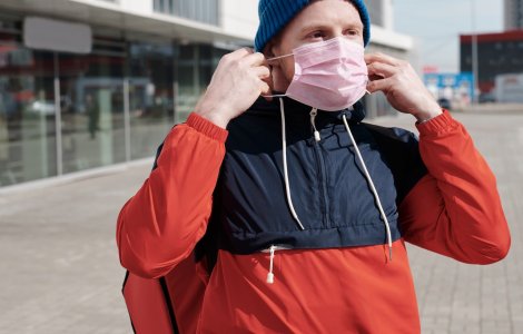 Britanic condamnat la pușcărie în Singapore pentru că a refuzat să poarte mască