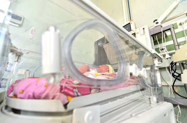 Bebeluș gigant născut la Iași. Intervenția medicală a fost una deosebită