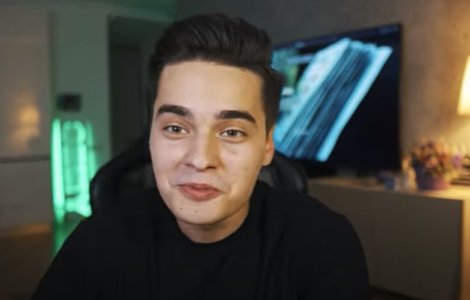 Selly, făcut cu ou și cu oțet de urmăritorii lui: ”Ai prostit toți copiii, inconștientule”