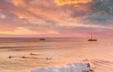 Un bărbat de 40 de ani s-a înecat în mare în stațiunea Neptun