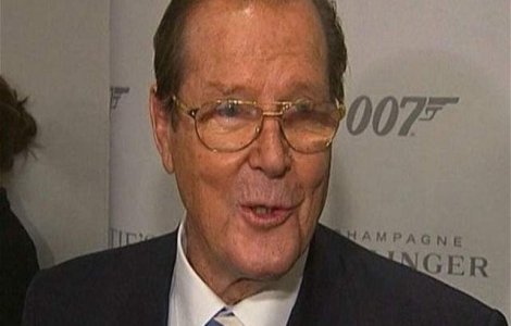 Actorul Roger Moore, diagnosticat cu diabet