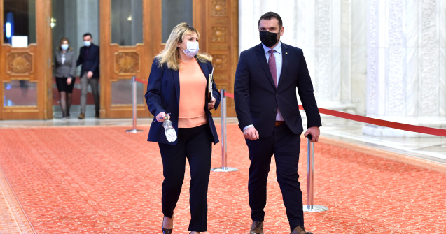 Studiu: Un corp armonios aduce un salariu mai mare. Concluzia e discriminatorie, sunt de părere mulți oameni