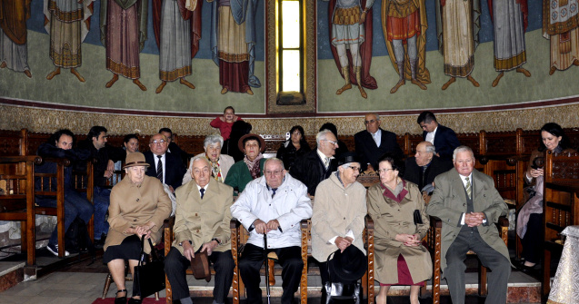 Vrancea: Bătrân înșelat cu 10.000 de lei de persoane care susțineau că sunt curieri ai Bisericii