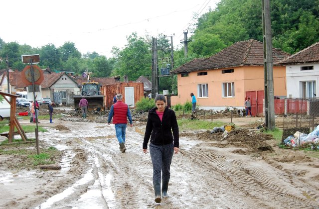 Prognoza meteo pentru ziua de luni, 23 august 2021. Vreme la extreme: caniculă și furtuni
