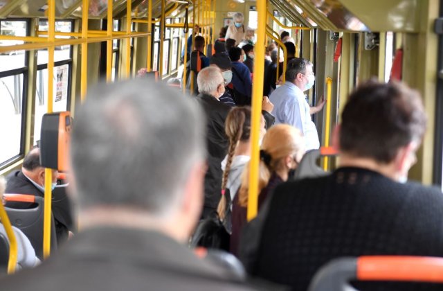 Controale sporite și poliție în mijloacele de transport STB de la 1 septembrie. 1 din 10 călători plătește bilet