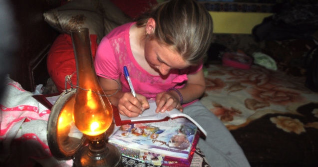 Oficial, o ducem bine! Bunăstarea românilor e doar pe hârtie?