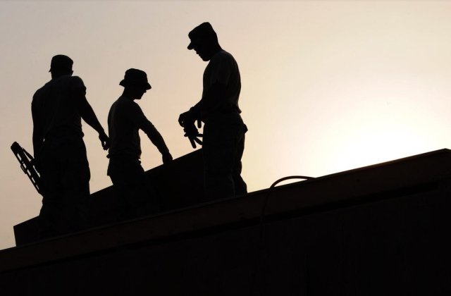 Cele mai importante măsuri de precauție în cazul muncii în căldură