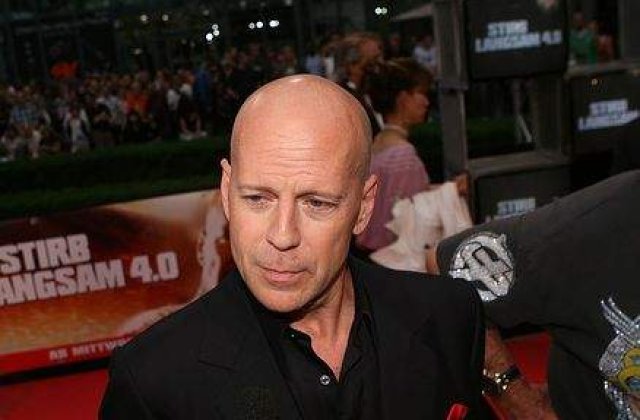Bruce Willis isi lanseaza propriul parfum