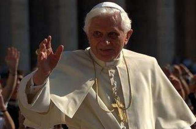 Papa s-a intalnit cu persoane abuzate sexual de membri ai clerului