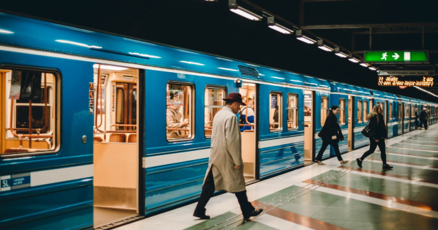 Două persoane au fost rănite într-un atac cu acid la metroul din Tokyo