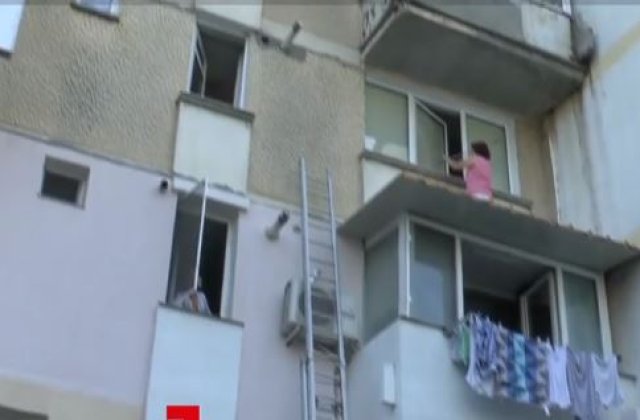 Incident inedit în Piatra Neamț. O bătrână aflată la ananghie nu a primit pompierii în casă fiindcă abia făcuse curățenie