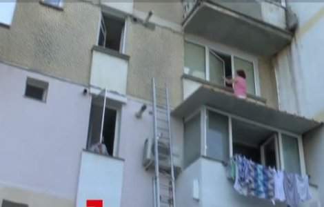 Incident inedit în Piatra Neamț. O bătrână aflată la ananghie nu a primit pompierii în casă fiindcă abia făcuse curățenie
