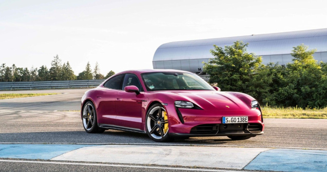 Porsche Taycan primește îmbunătățiri: autonomie mai mare și parcare autonomă