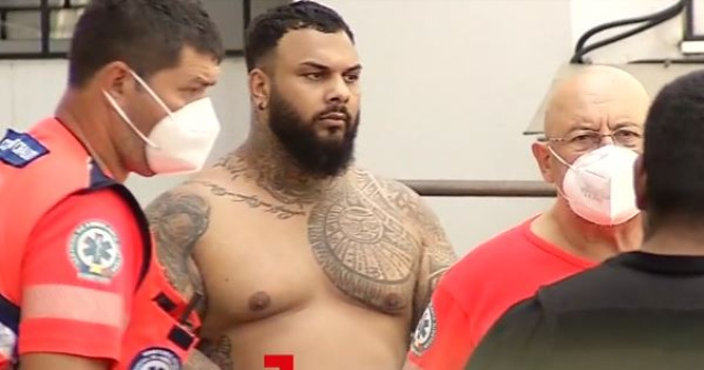 Interlopul Bebino, atac de panică în pijamale după răzbunare