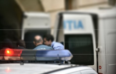 Arestarea unui tânăr de 18 ani a luat o turnură de râsul lumii. Băiatul a profitat de neatenția polițiștilor