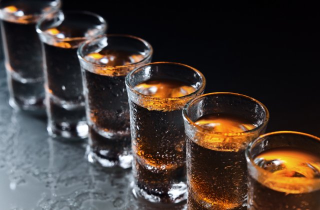 Cumpara un set 6 pahare pentru coniac Bohemia!