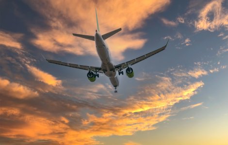 Avion italian cu pasageri, atacat cu focuri de armă pe aeroportul din Kabul