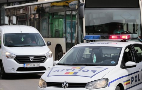 Botez stricat de gelozie. Un individ eliberat din închisoare s-a luat la bătaie cu familia fostei iubite