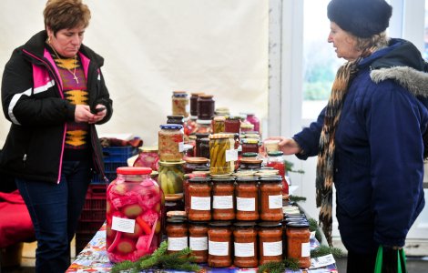 Scumpirile golesc cămările. Motivul pentru care sunt în pericol proviziile pentru iarnă